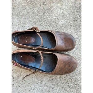Ecco brown leather Mary Jane’s size 7 braided strap